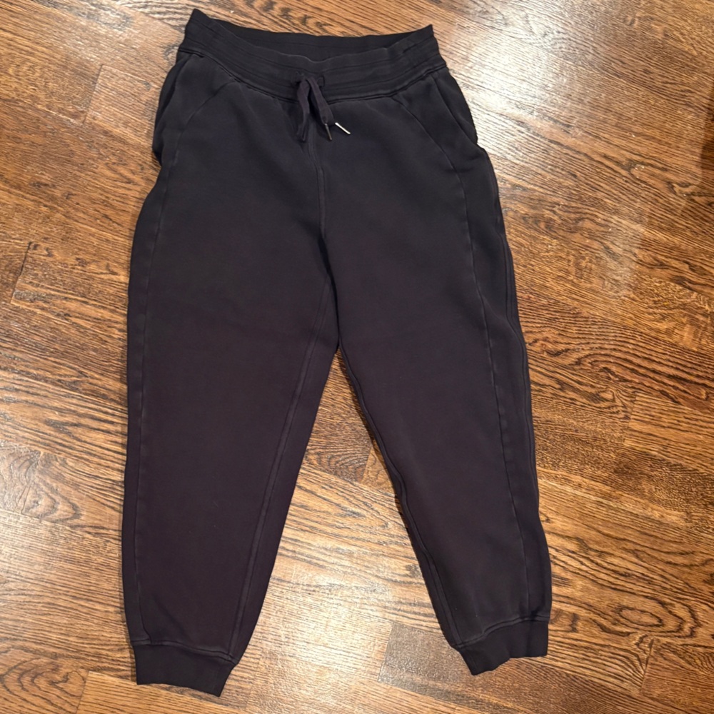 Lululemon Women’s Black Jogger Pants